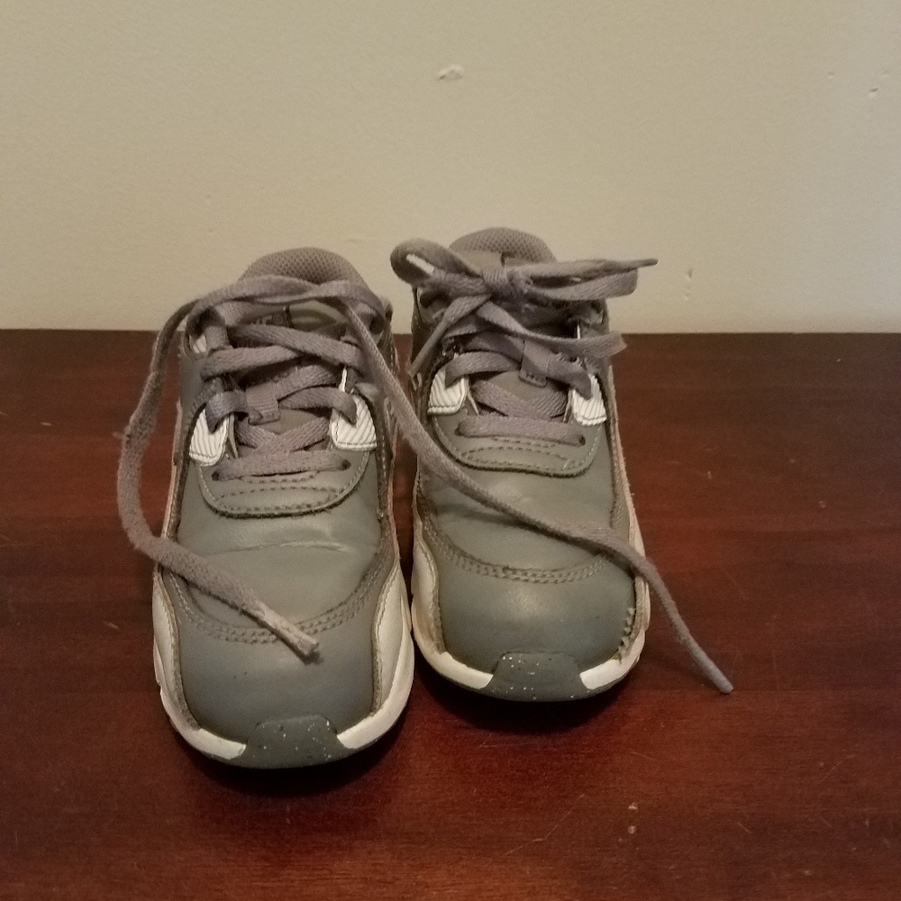 Shoe - Picture 4 of 4
